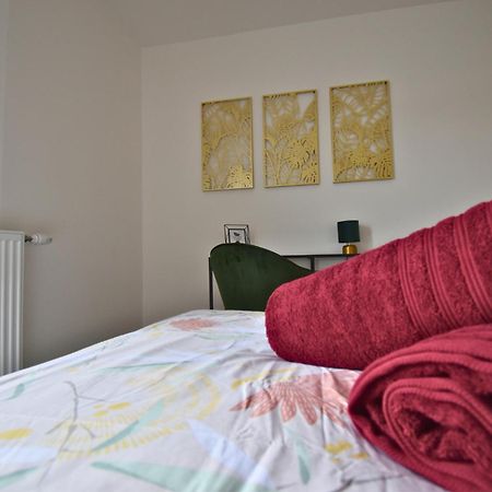 Echo Parisien Leilighet Aubervilliers Eksteriør bilde